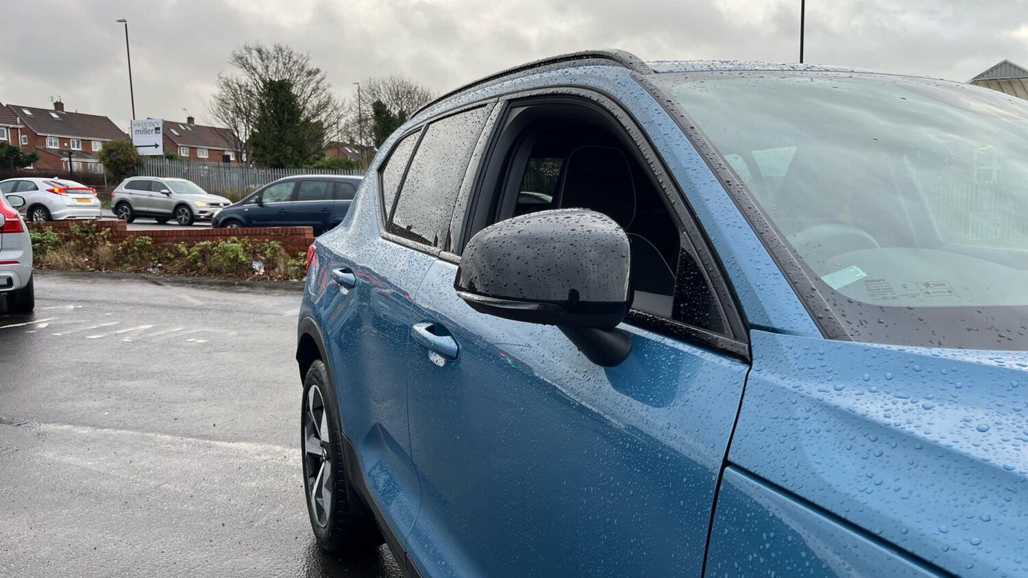 Used Volvo XC40 2025 for sale - 76887155: Photo 44