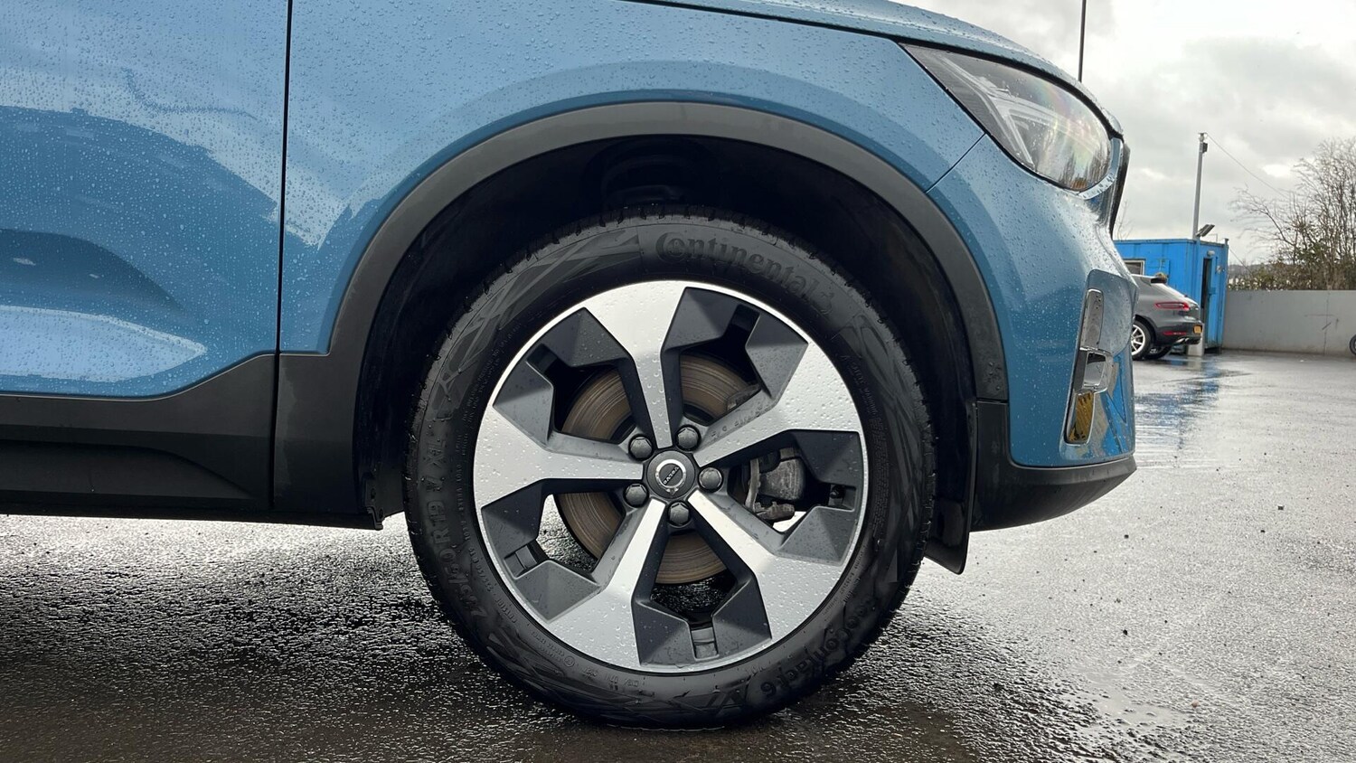 Used Volvo XC40 2025 for sale - 76887155: Photo 9