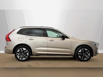 Used Volvo XC60 2025 for sale - 78245460: Photo