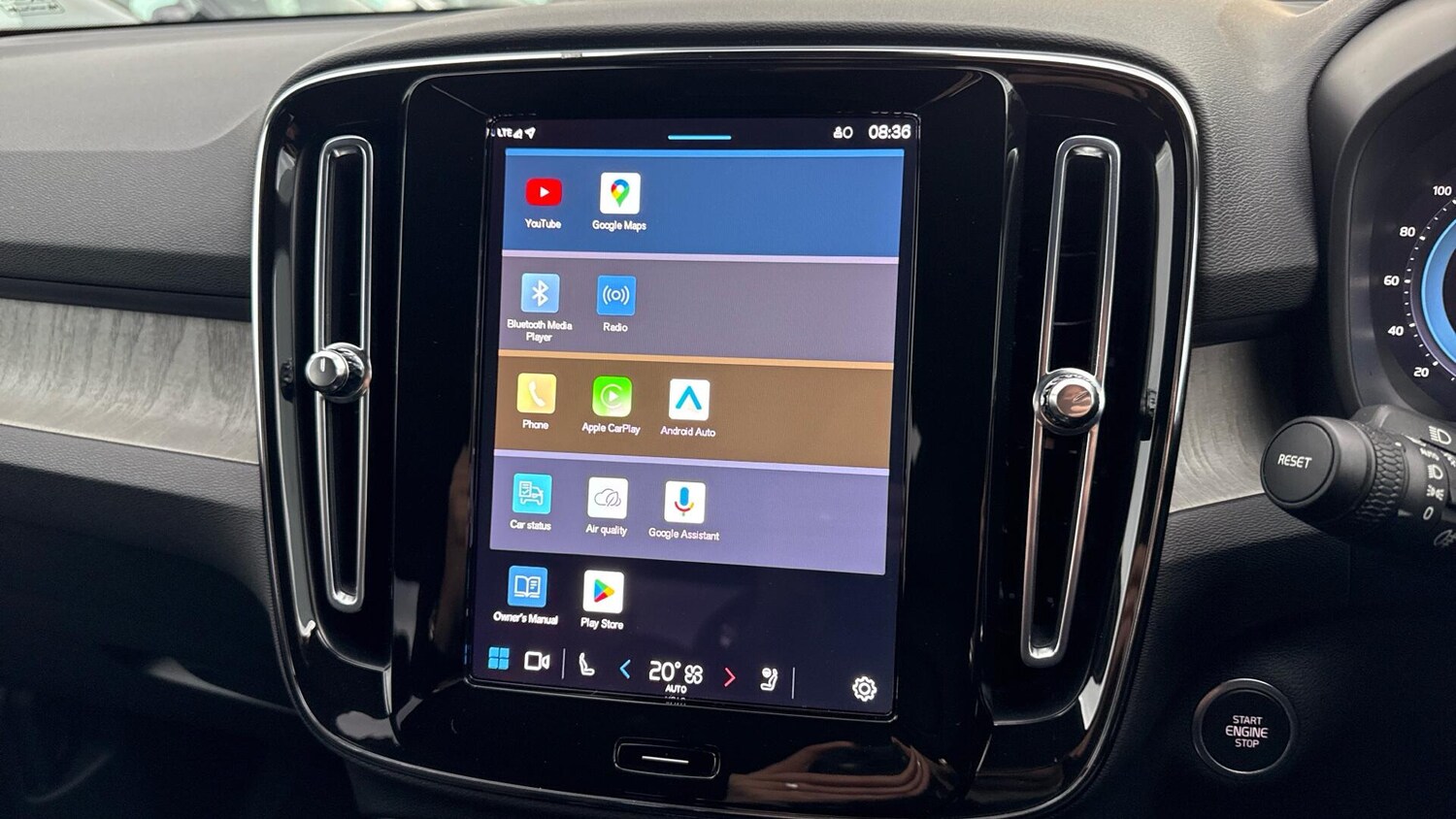 Used Volvo XC40 2023 for sale - 76071919: Photo 14