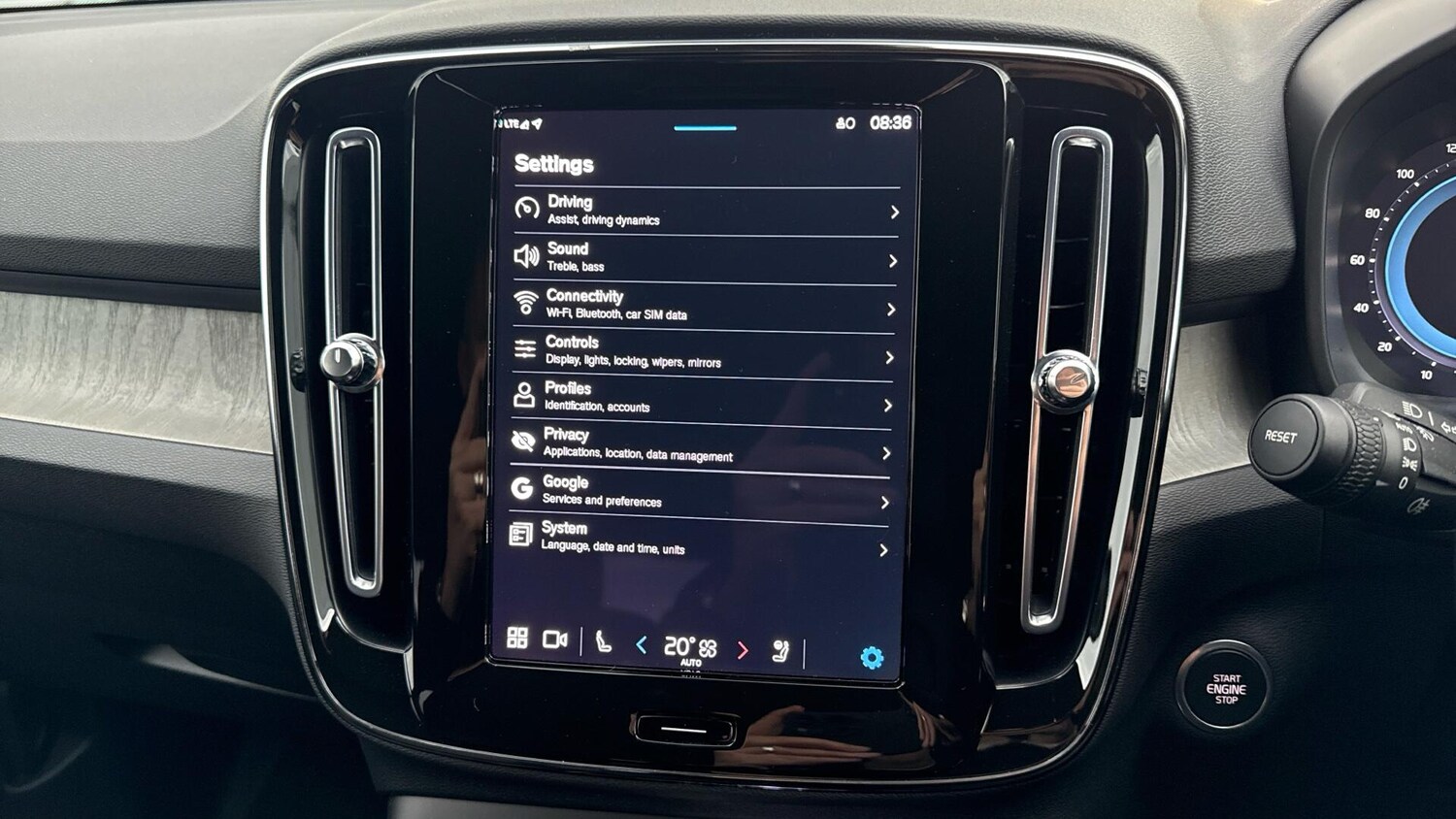 Used Volvo XC40 2023 for sale - 76071919: Photo 15