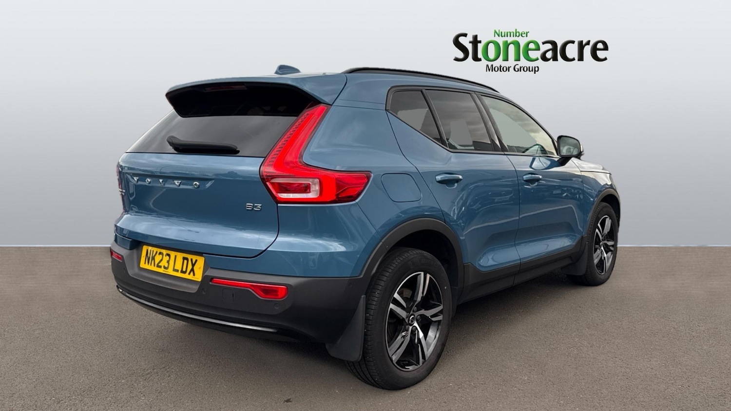 Used Volvo XC40 2023 for sale - 76071919: Photo 2