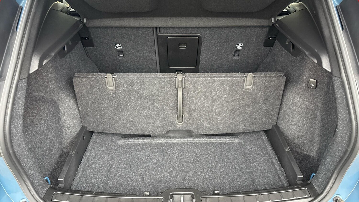 Used Volvo XC40 2023 for sale - 76071919: Photo 36