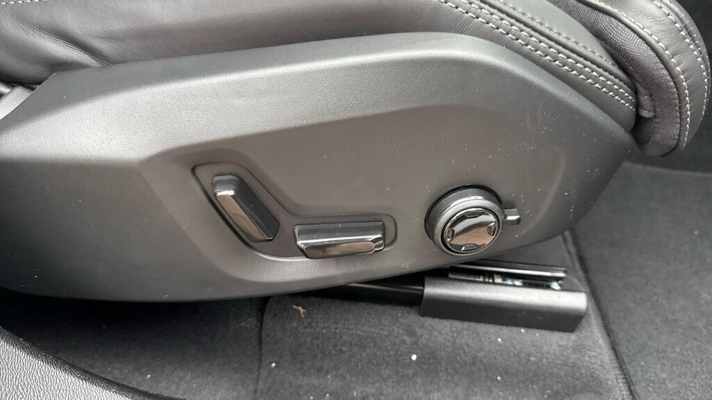 Used Volvo XC60 for sale - 77882321: Photo 28