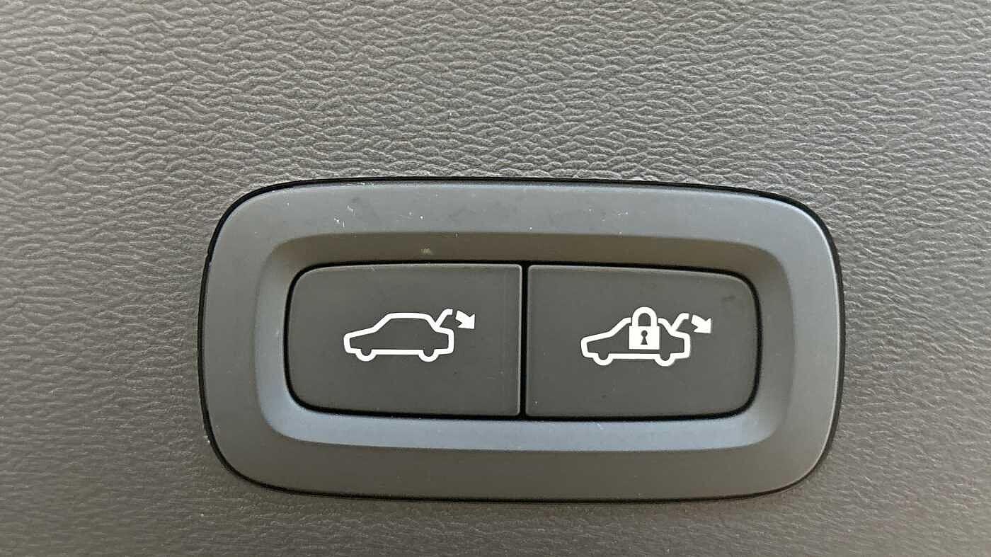 Used Volvo XC40 for sale - 76728269: Photo 19