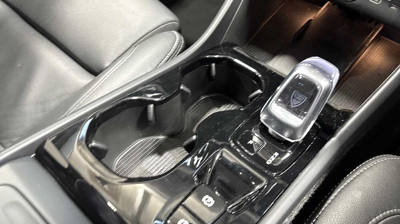 Used Volvo XC40 for sale - 76728269: Photo 27