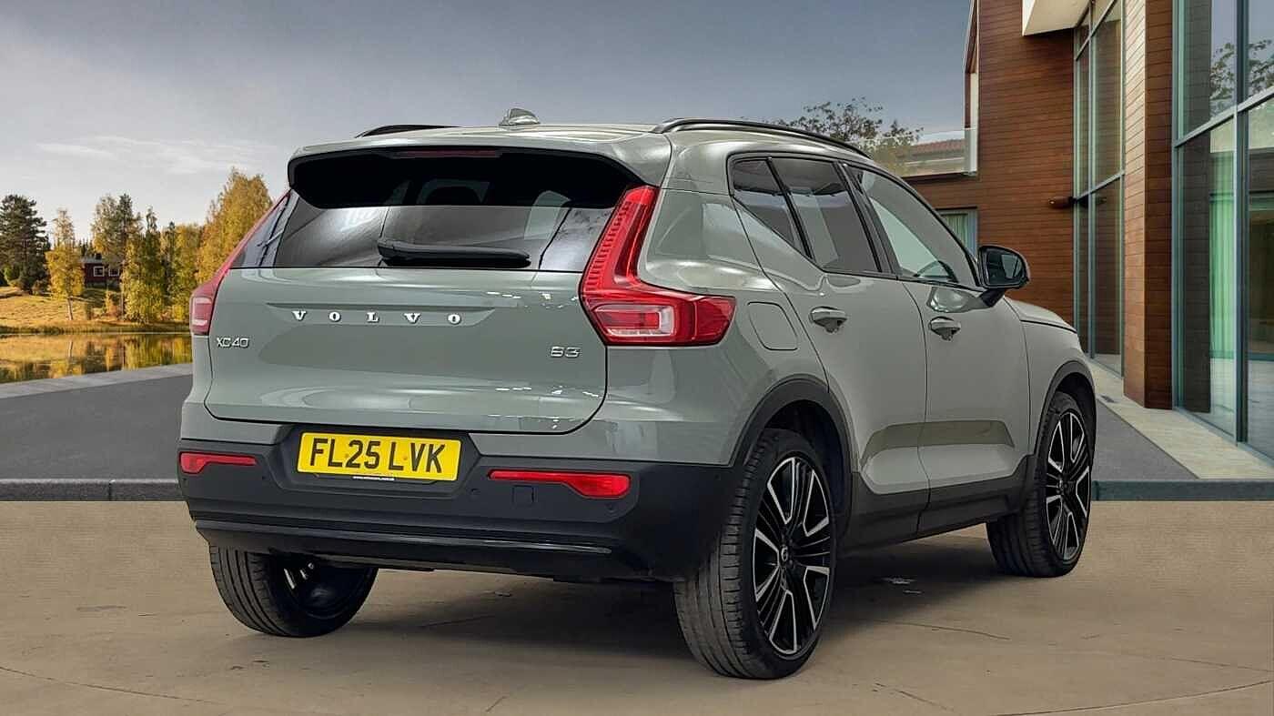 Used Volvo XC40 for sale - 76728269: Photo 3