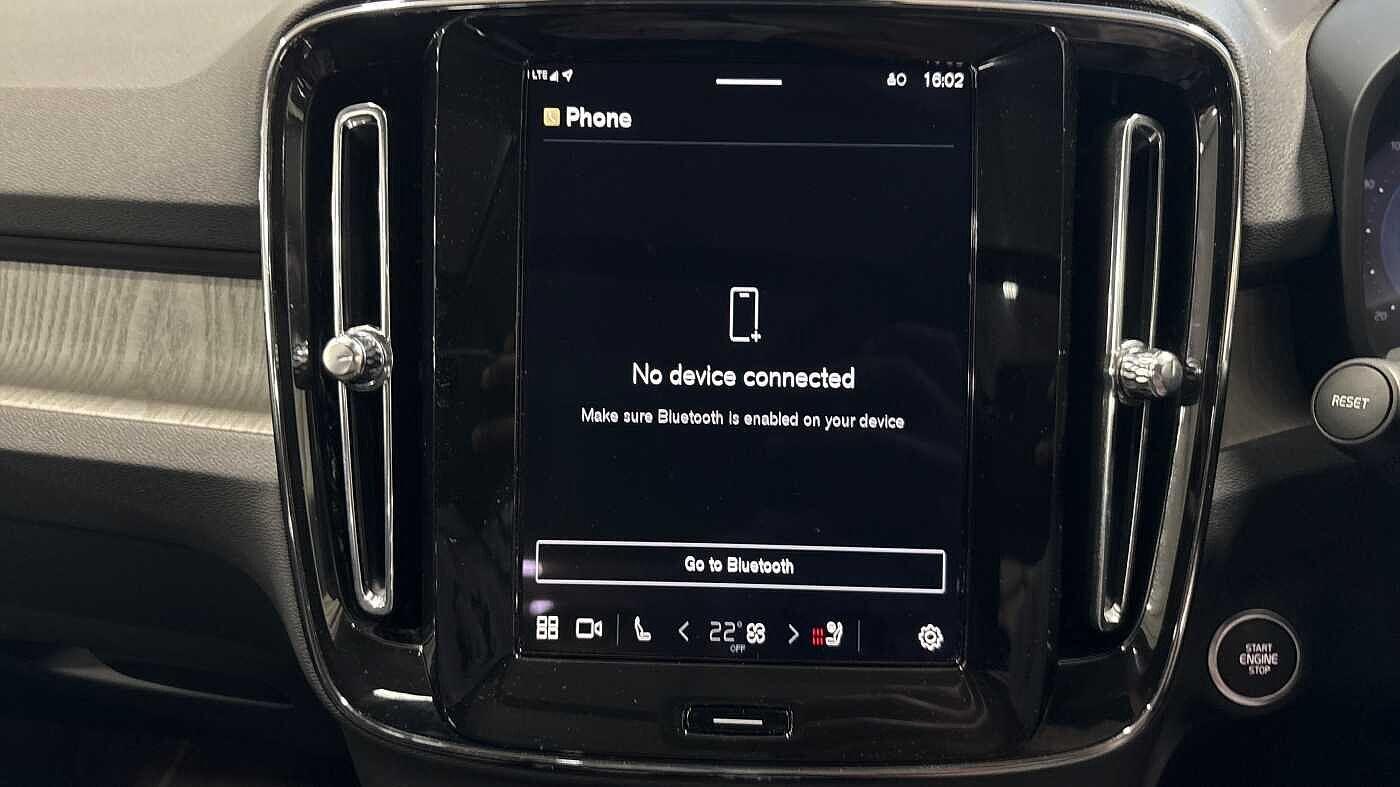 Used Volvo XC40 for sale - 76728269: Photo 32