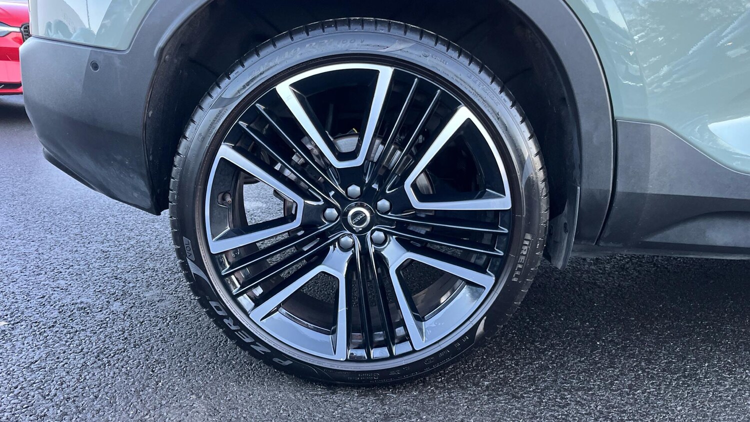 Used Volvo XC40 2025 for sale - 76728269: Photo 41