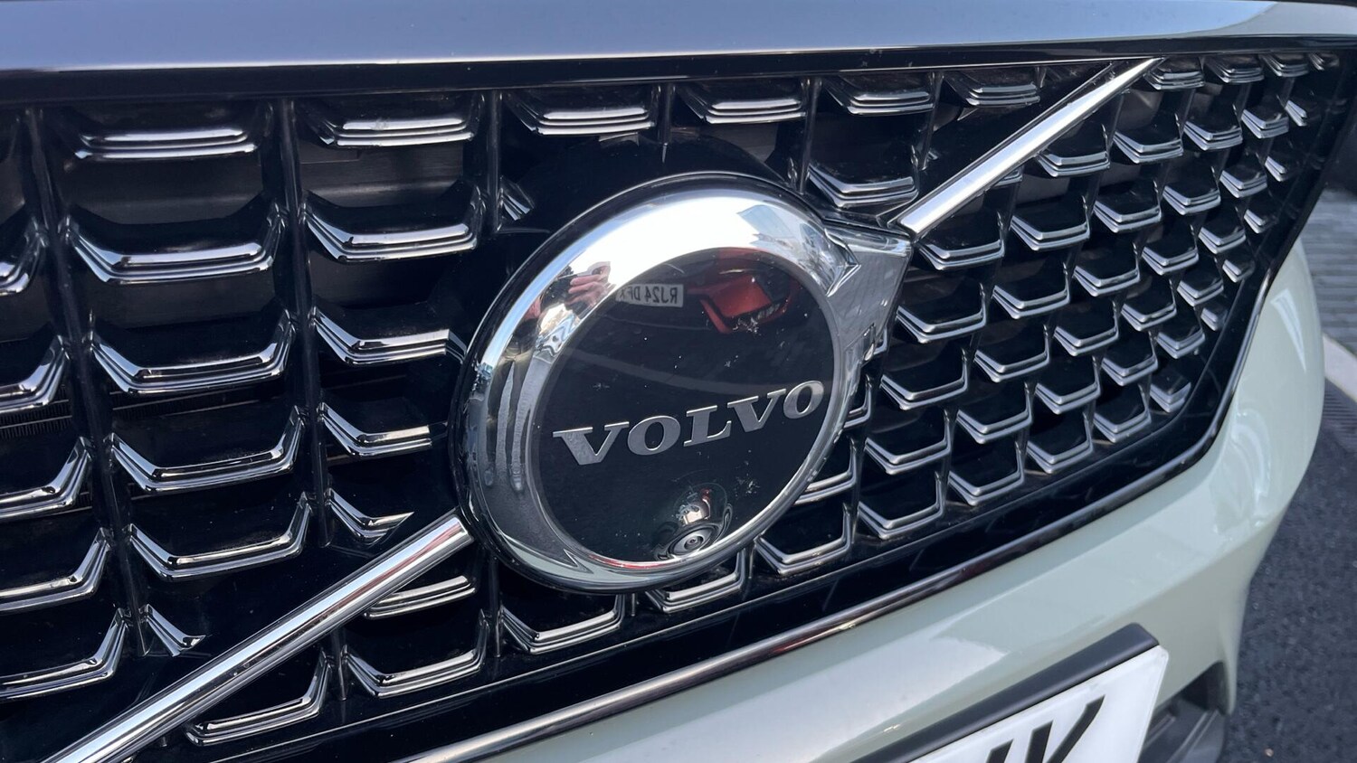 Used Volvo XC40 2025 for sale - 76728269: Photo 46