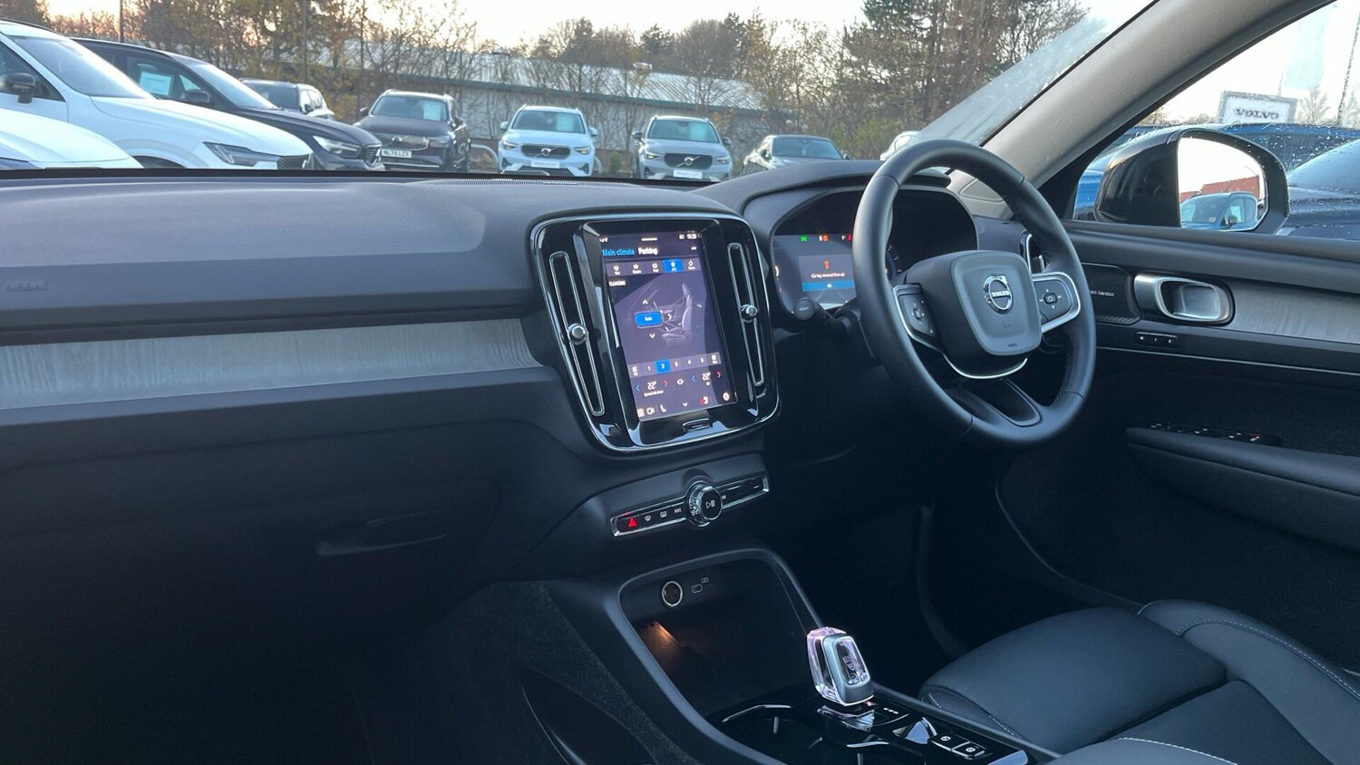 Used Volvo XC40 2025 for sale - 76728269: Photo 52