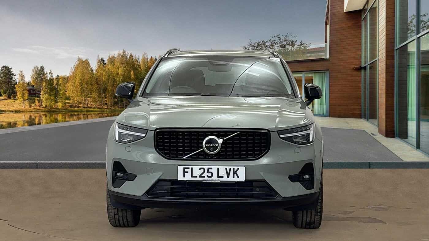 Used Volvo XC40 for sale - 76728269: Photo 8