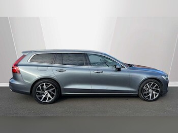 Used Volvo V60 2021 for sale - 77633181: Photo