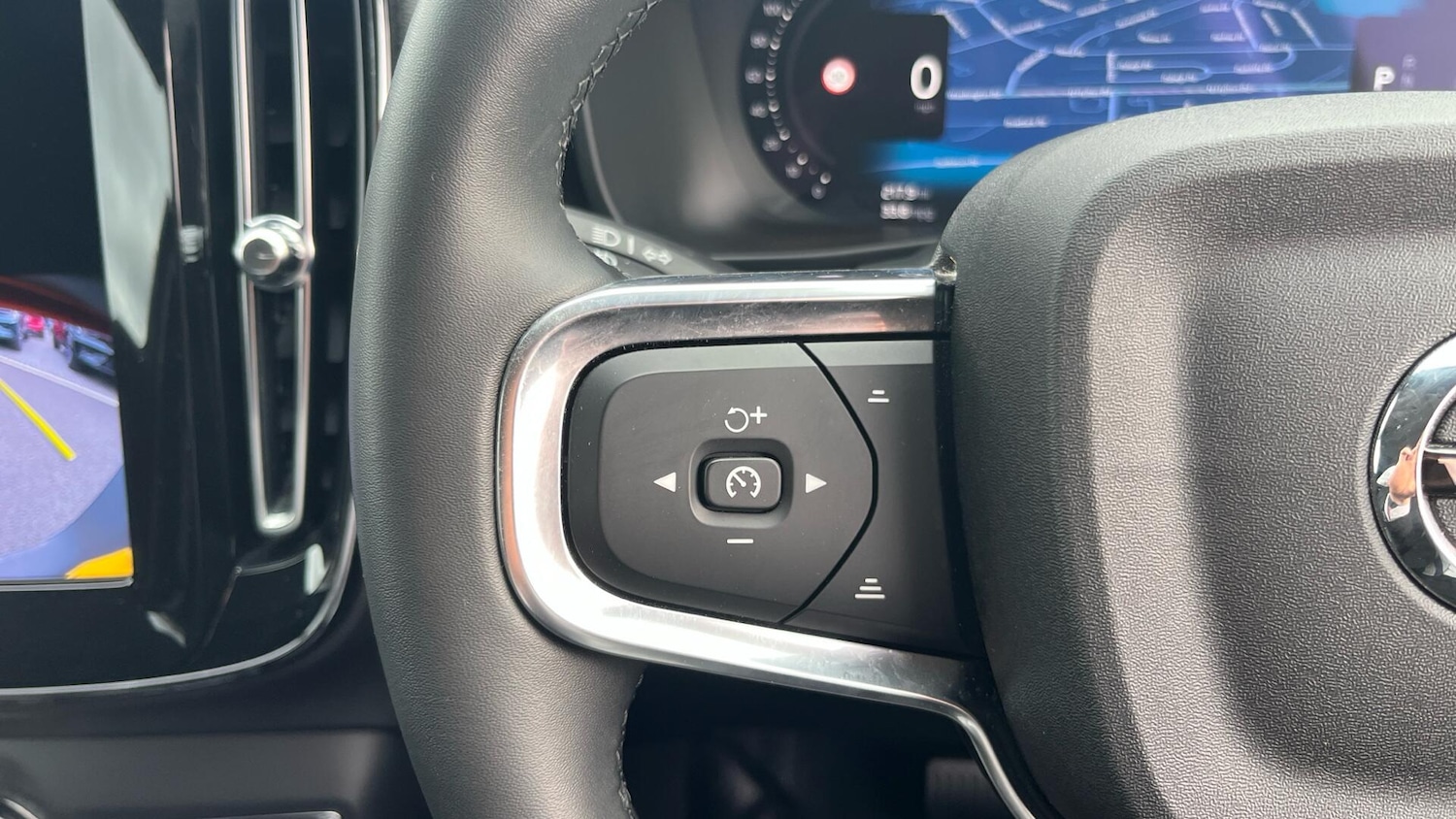 Used Volvo XC40 2023 for sale - 78007614: Photo 19