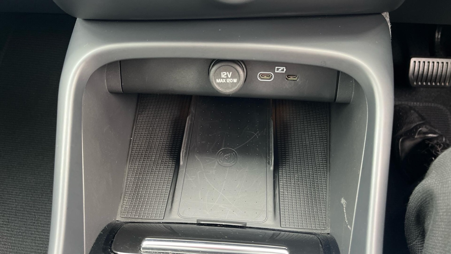 Used Volvo XC40 2023 for sale - 78007614: Photo 34