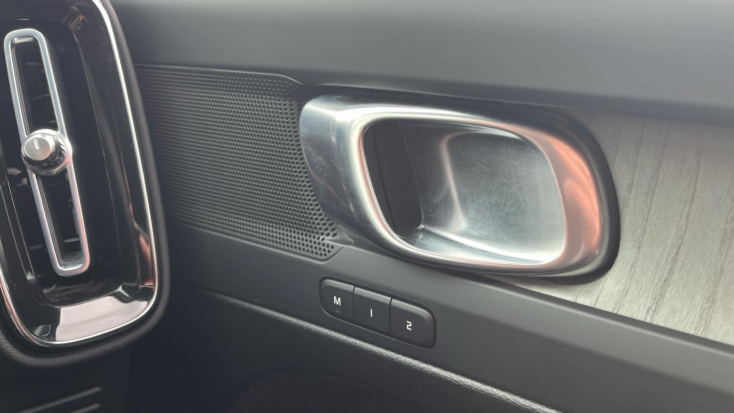 Used Volvo XC40 2023 for sale - 78007614: Photo 37