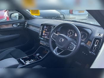 Used Volvo XC40 2023 for sale - 78376122: Photo