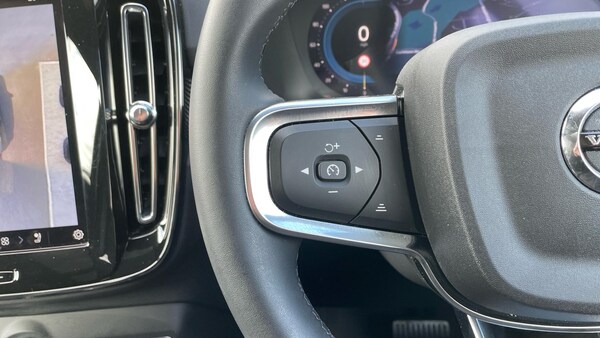 Used Volvo XC40 2024 for sale - 74395419: Photo 18