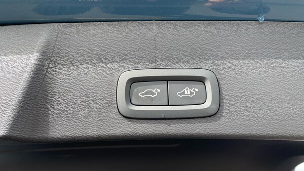 Used Volvo XC40 2024 for sale - 74395419: Photo 39