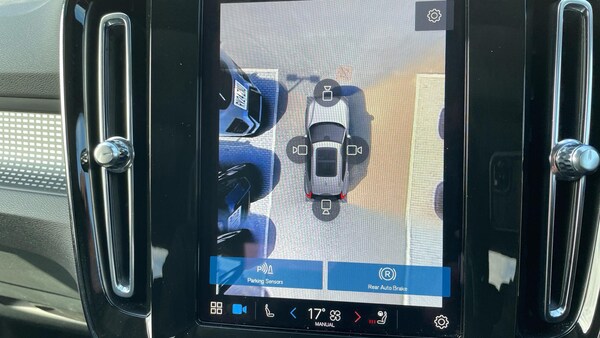 Used Volvo XC40 2024 for sale - 74395419: Photo 56