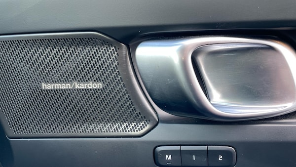 Used Volvo XC40 2024 for sale - 74395419: Photo 67