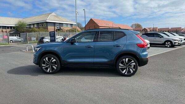 Used Volvo XC40 2024 for sale - 74395419: Photo 8