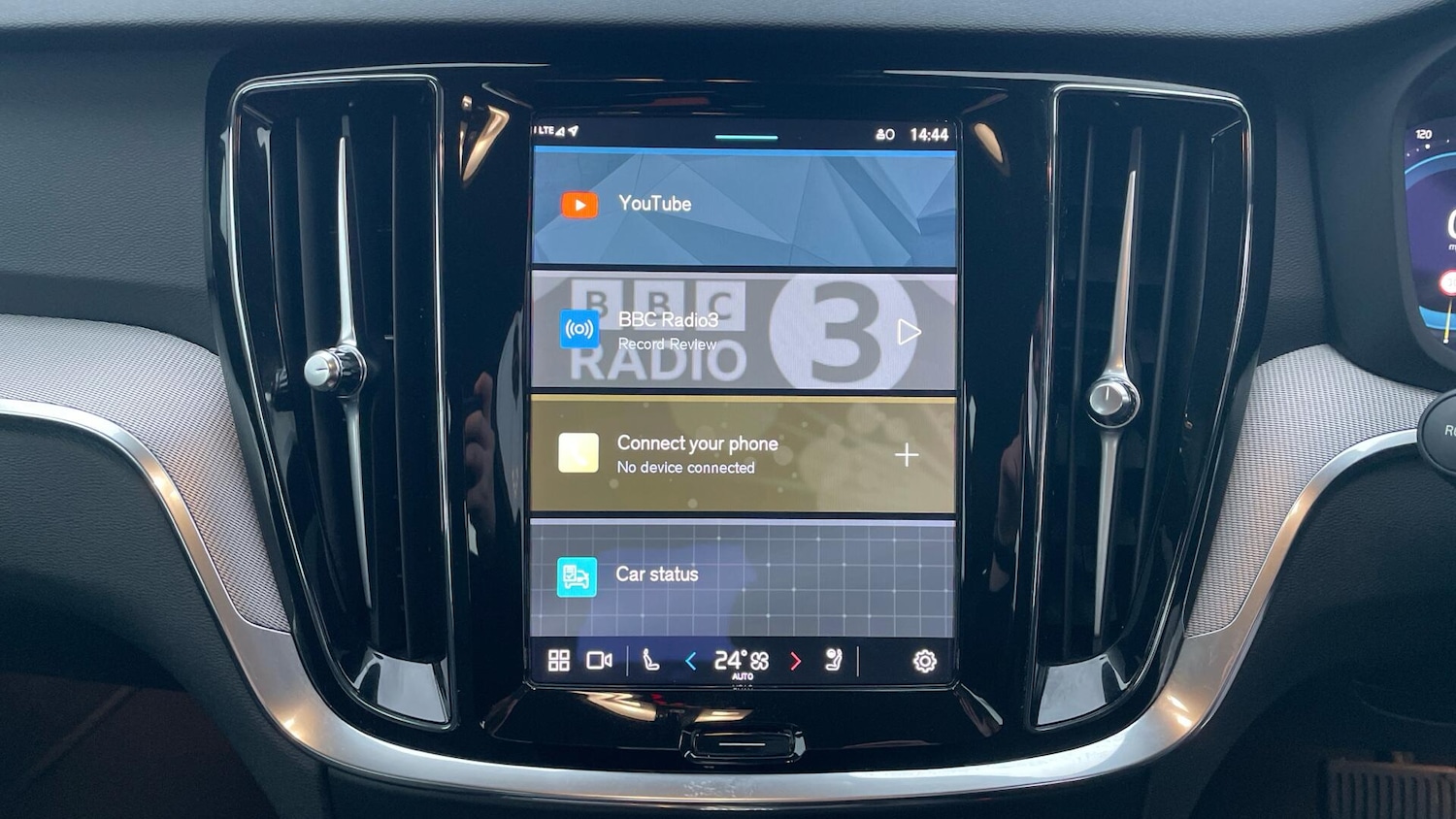 Used Volvo S60 2023 for sale - 76886230: Photo 16