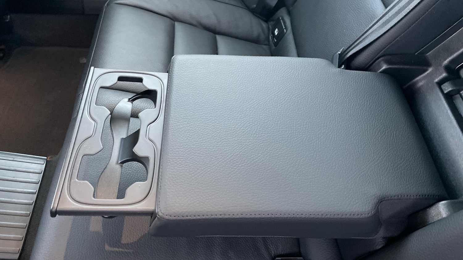 Used Volvo S60 2023 for sale - 76886230: Photo 32