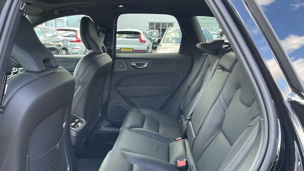 Used Volvo XC60 2025 for sale - 75200331: Photo 32