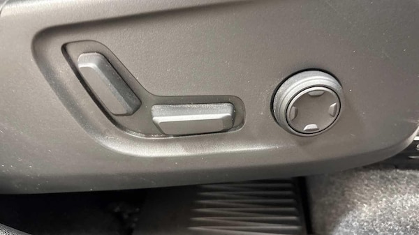 Used Volvo XC40 2024 for sale - 76239614: Photo 28