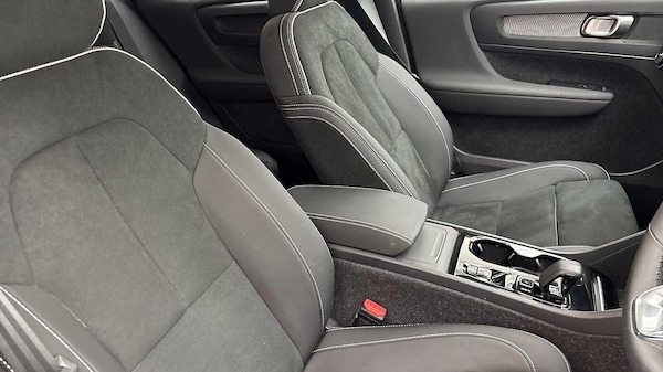 Used Volvo XC40 2024 for sale - 76239614: Photo 29