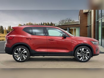 Used Volvo XC40 2024 for sale - 76239614: Photo 2
