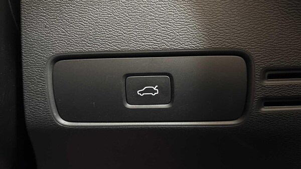 Used Volvo XC40 2024 for sale - 76239614: Photo 30