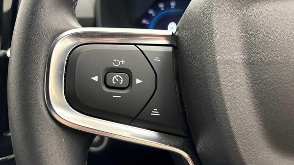 Used Volvo XC40 2024 for sale - 76239614: Photo 31