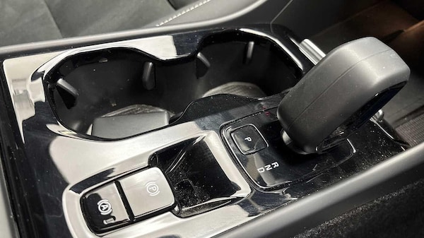 Used Volvo XC40 2024 for sale - 76239614: Photo 32