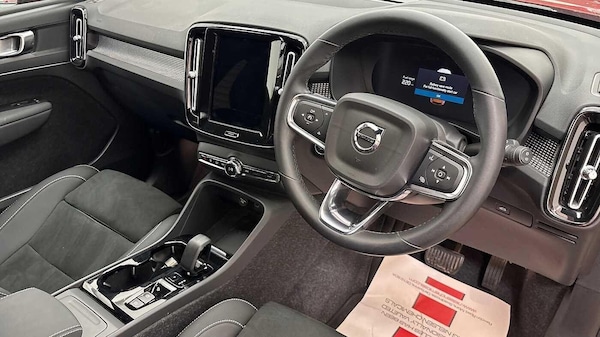 Used Volvo XC40 2024 for sale - 76239614: Photo 9