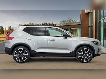 Used Volvo XC40 2024 for sale - 76499423: Photo