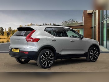 Used Volvo XC40 2024 for sale - 76499423: Photo