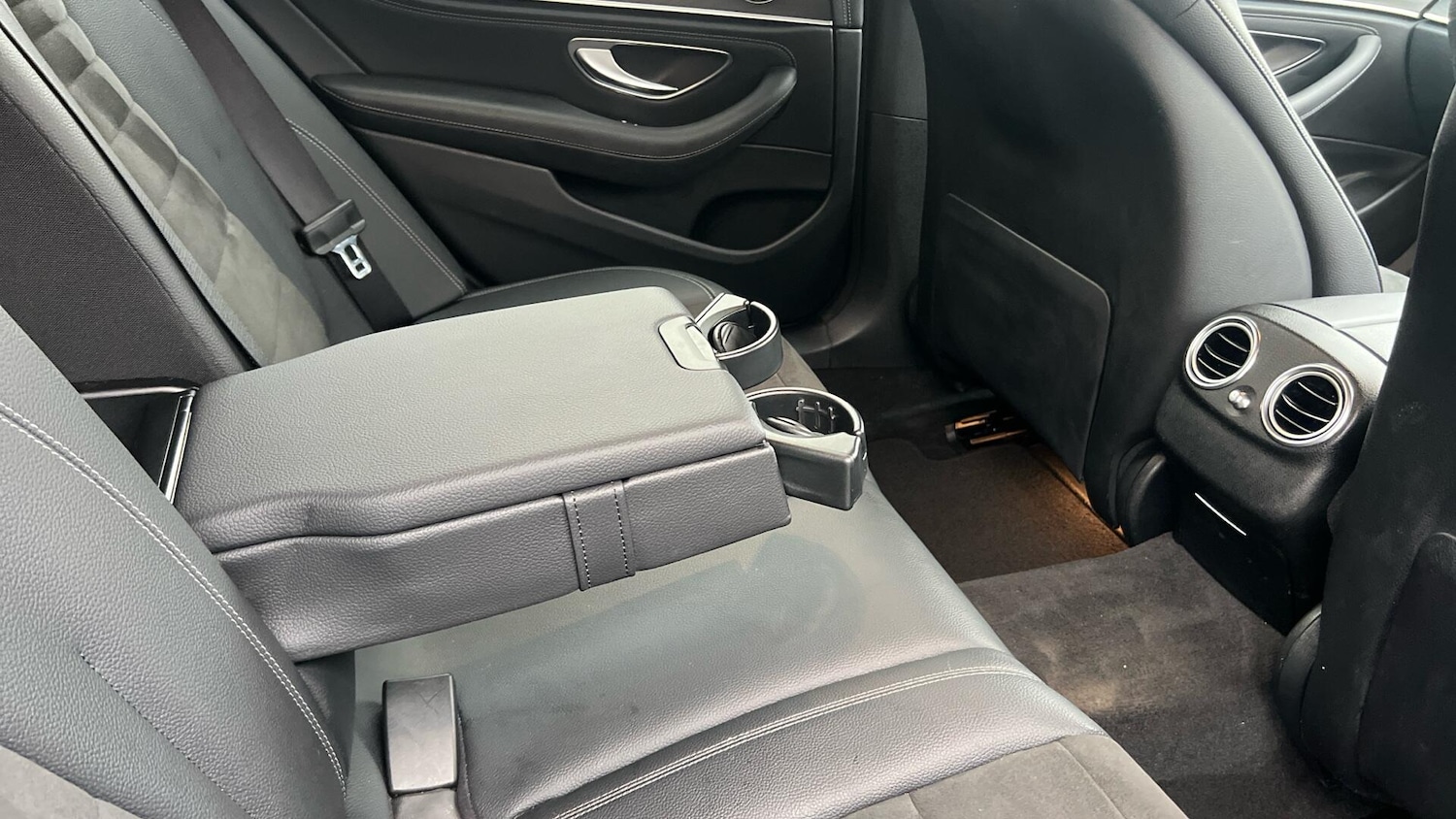 Used Mercedes-Benz E Class 2019 for sale - 76572106: Photo 26