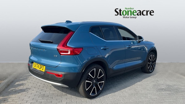 Used Volvo XC40 2024 for sale - 75492833: Photo 2