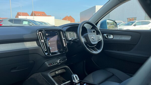 Used Volvo XC40 2024 for sale - 75492833: Photo 45