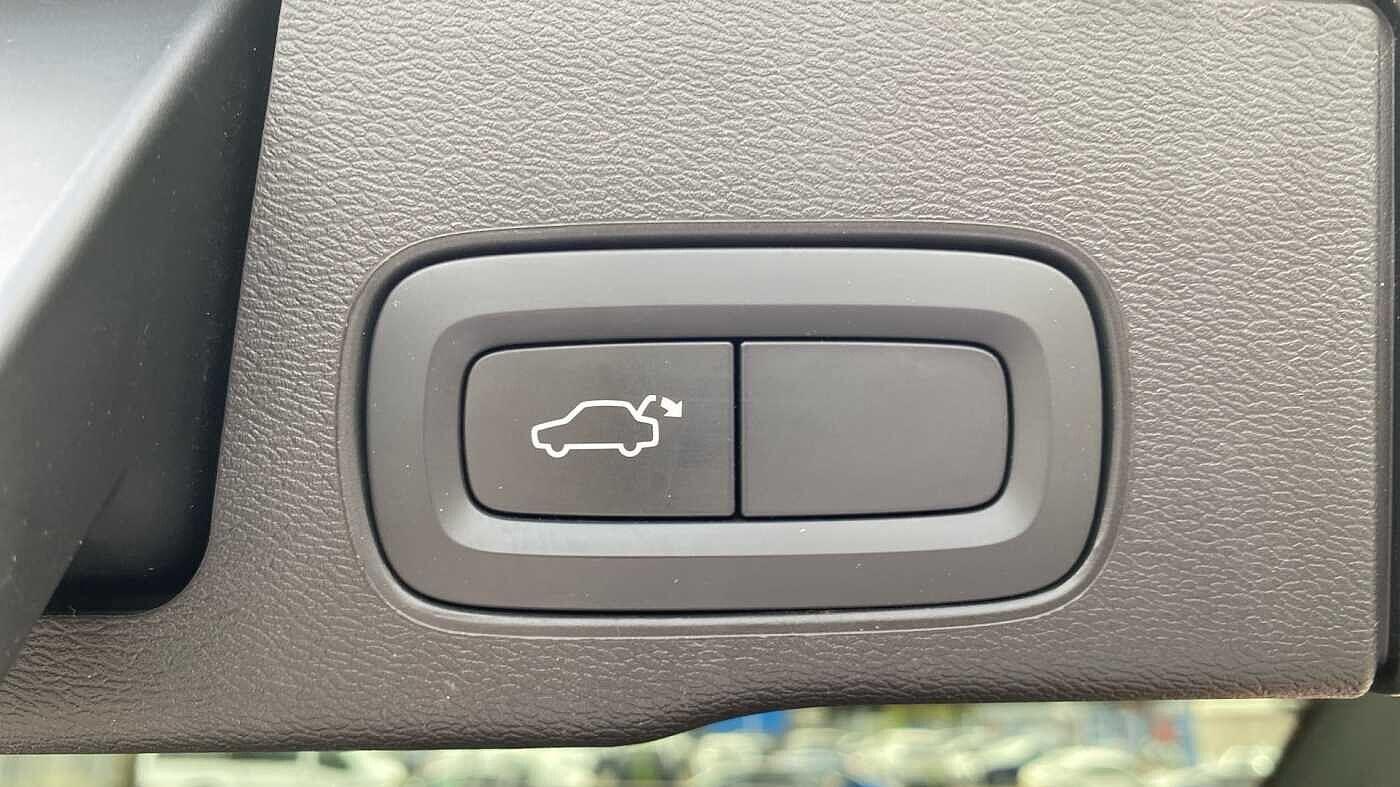 Used Volvo XC60 2021 for sale - 76174682: Photo 35