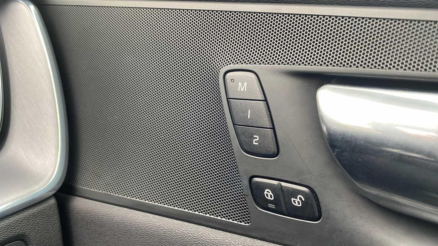 Used Volvo XC60 2021 for sale - 76174682: Photo 47