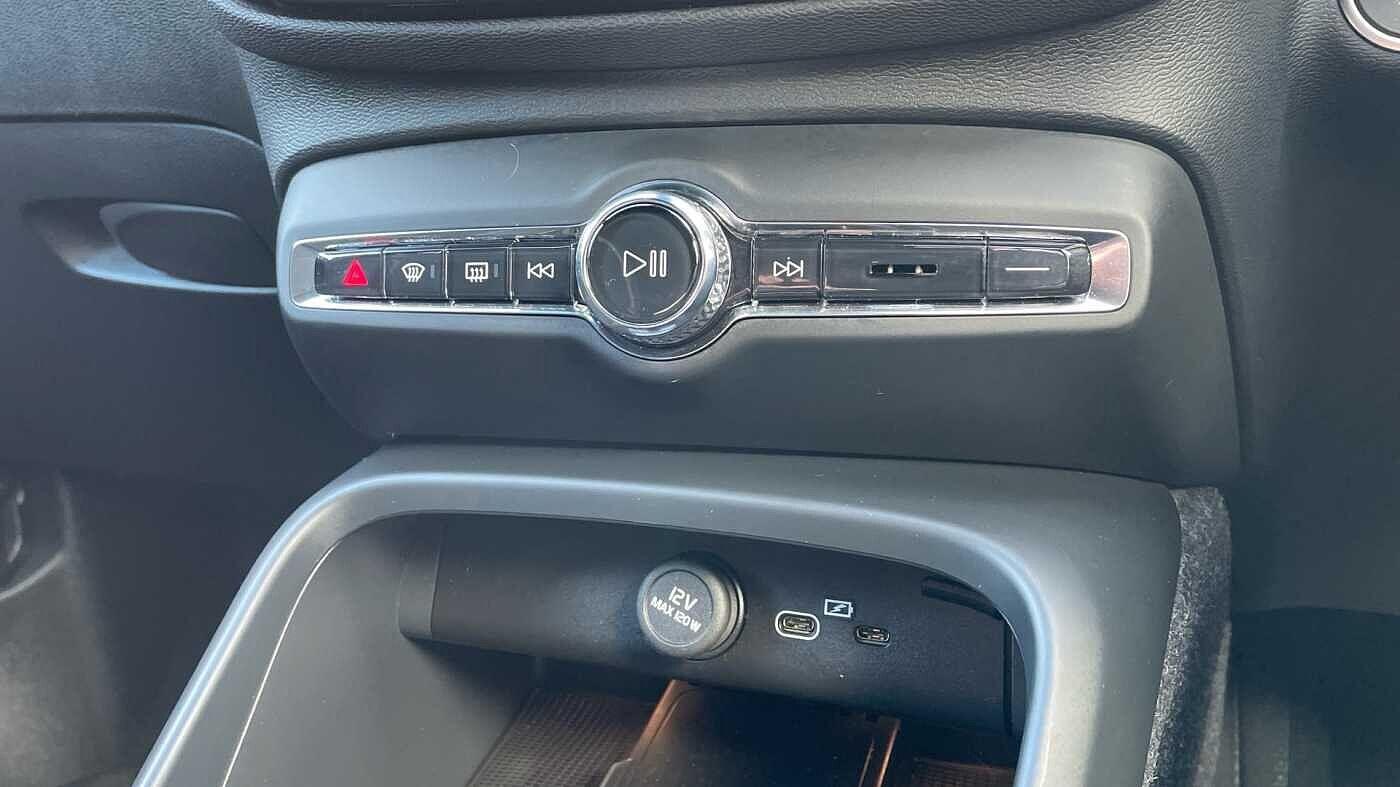 Used Volvo XC40 2024 for sale - 76528067: Photo 28