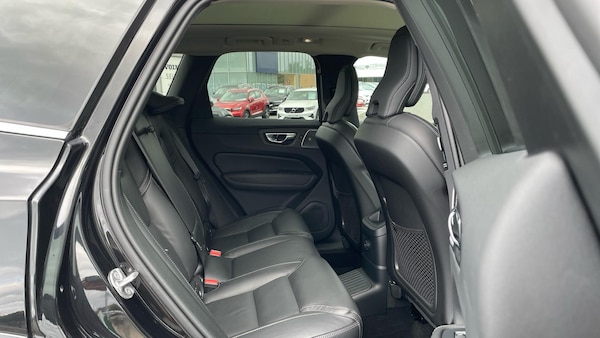 Used Volvo XC60 2024 for sale - 75670397: Photo 6
