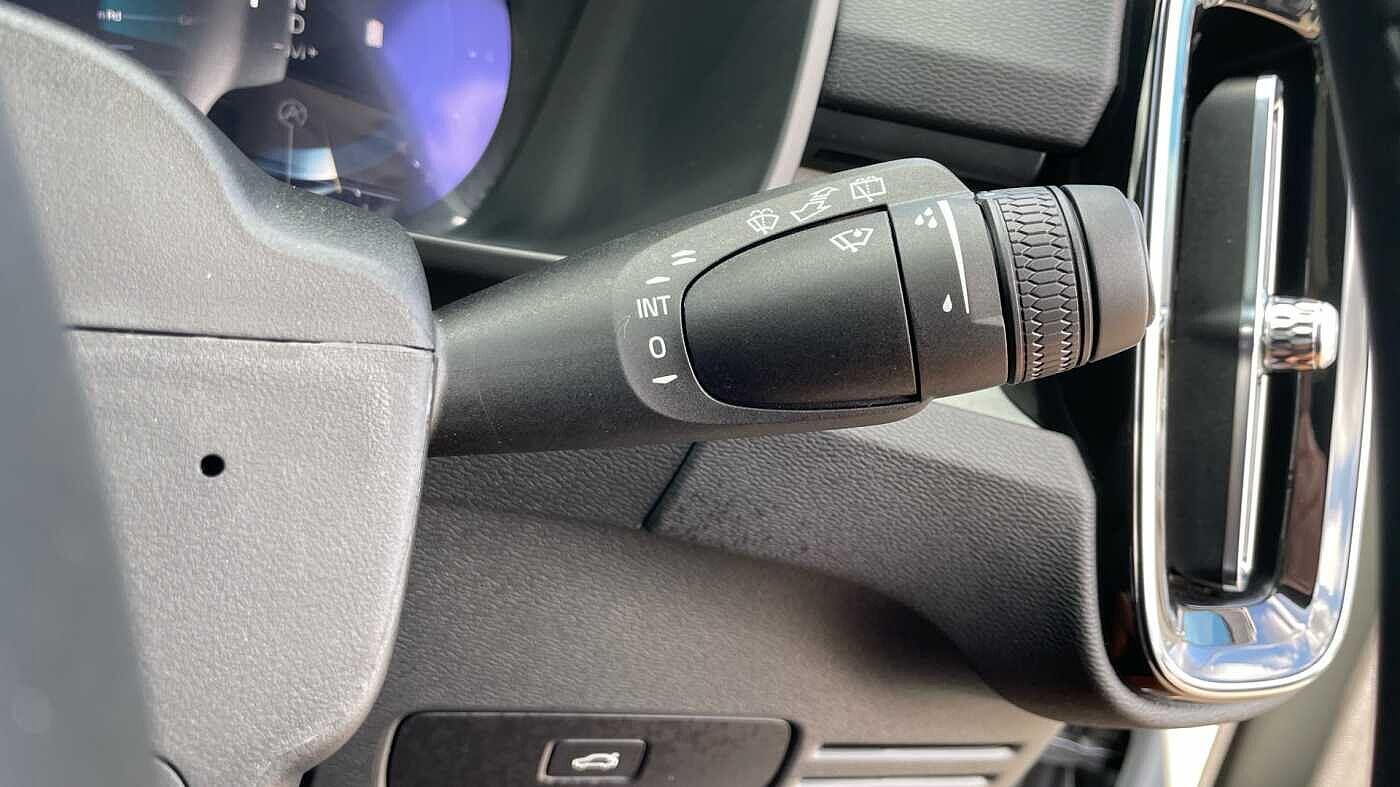 Used Volvo XC40 2025 for sale - 76592672: Photo 19