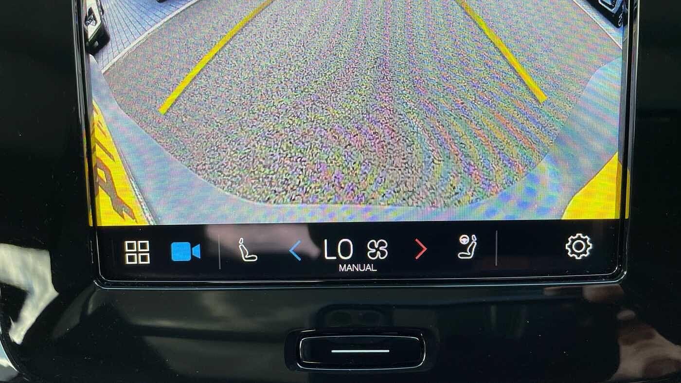 Used Volvo XC40 2025 for sale - 76592672: Photo 37