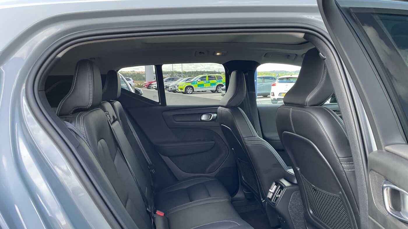 Used Volvo XC40 2025 for sale - 76592672: Photo 6