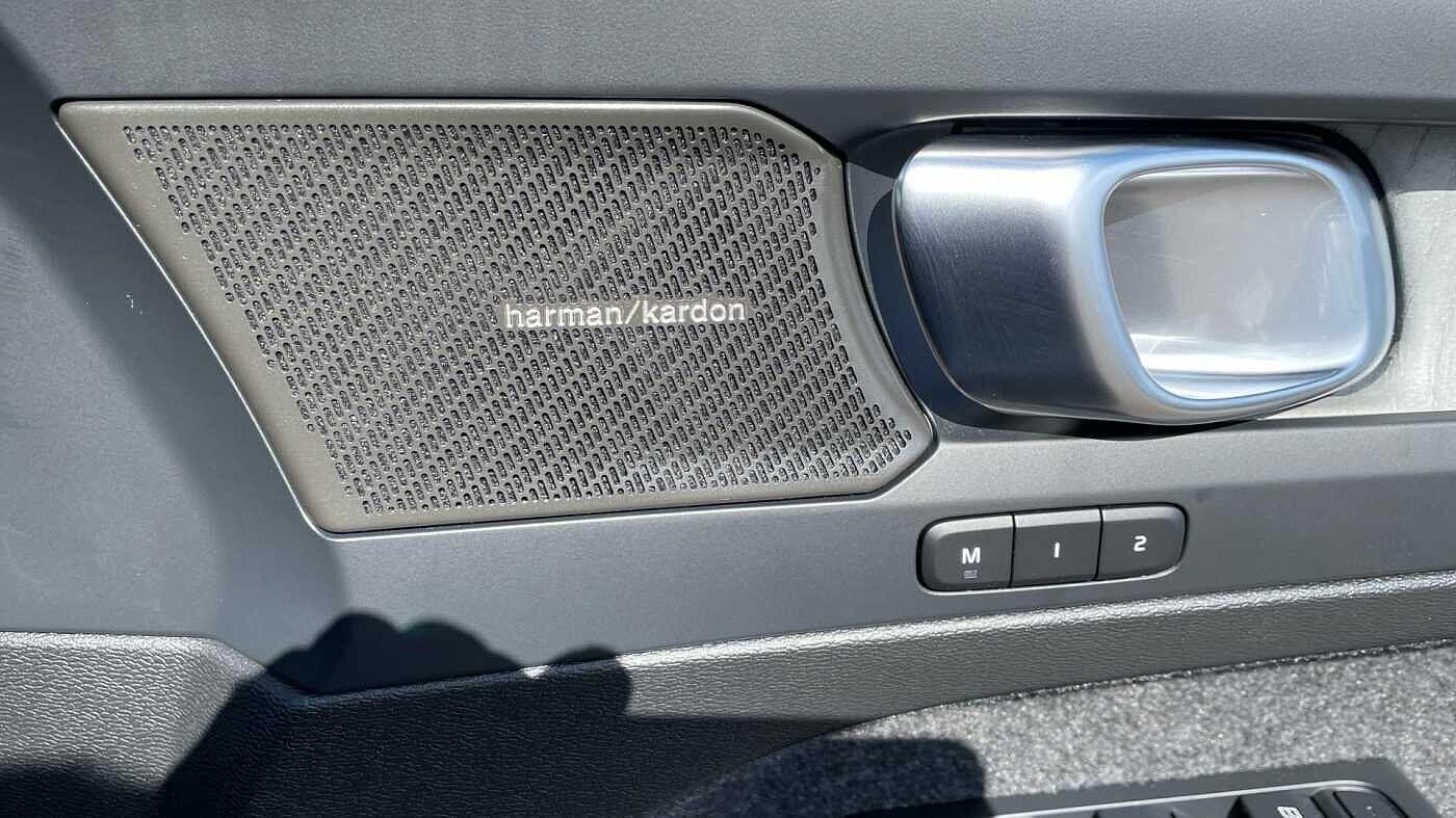 Used Volvo XC40 2025 for sale - 76592672: Photo 70