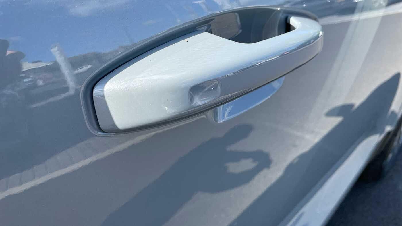 Used Volvo XC40 2025 for sale - 76592672: Photo 72